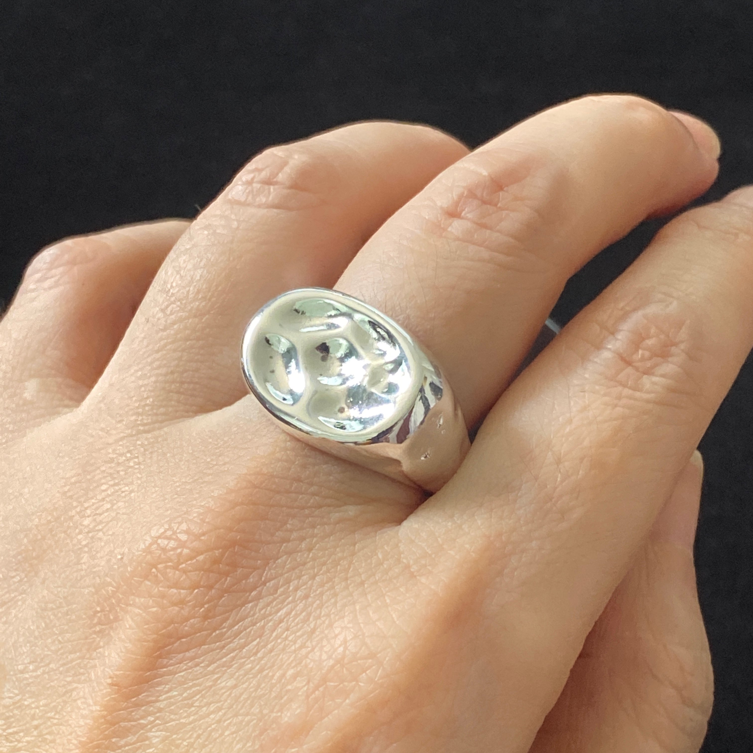 R508 FashionStyle Open work Stamp Ring