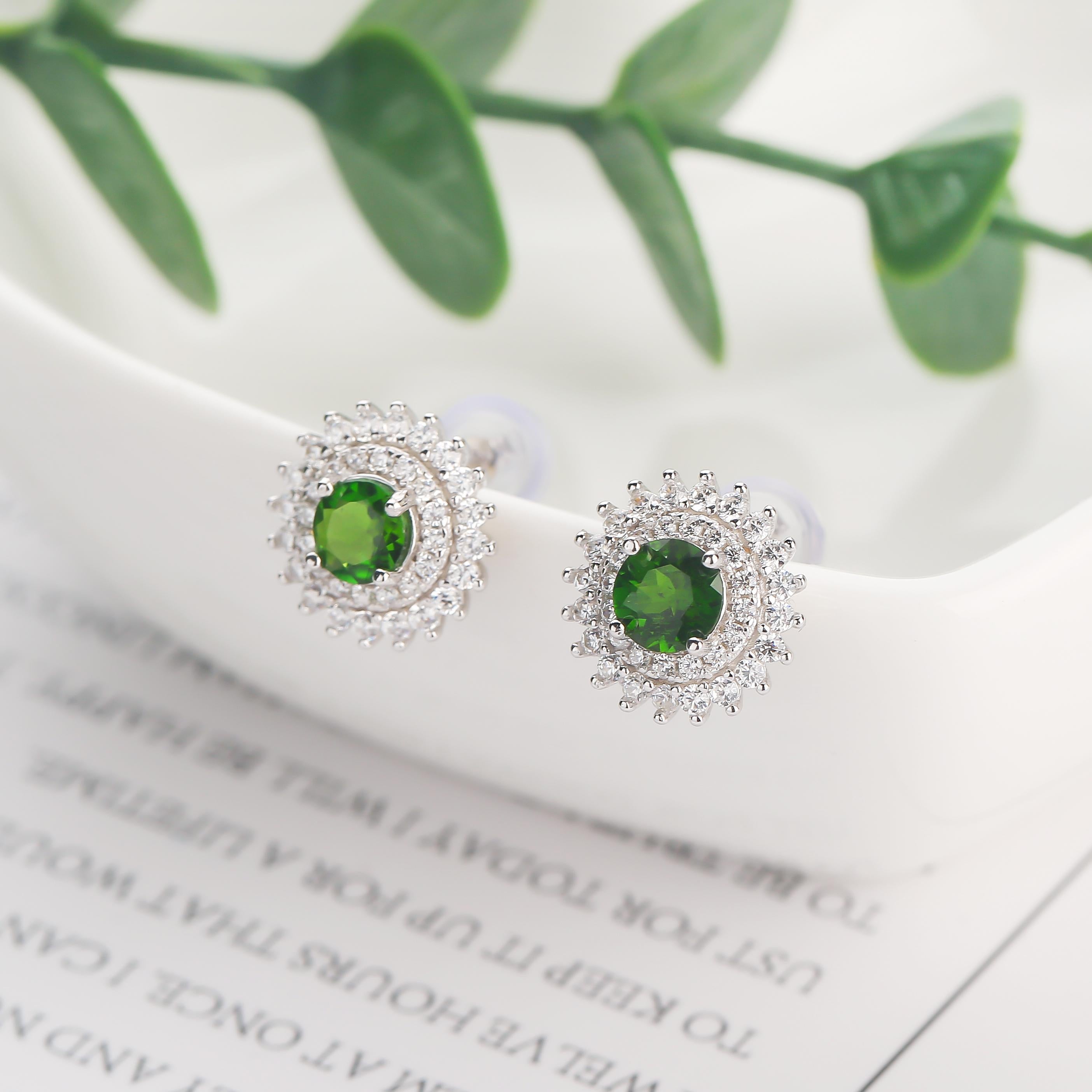 Hoa tai đính đá Diopside cắt tròn Halo LF33 S925